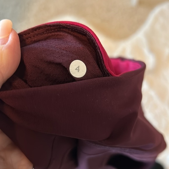 Lululemon Cropped Legging - Picture 8 of 8